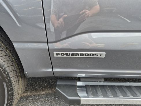 New 2025 Ford F150 Lariat w/ Equipment Group 502A High image 12