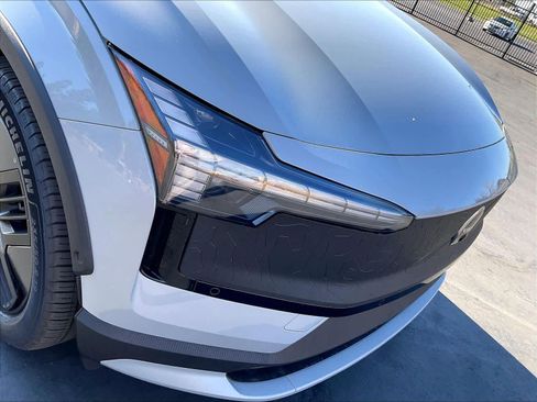 New 2026 Volvo EX30 Cross Country Ultra w/ Protection Package Premier image 33