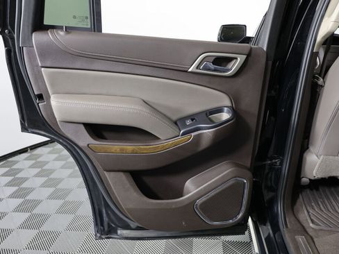 Used 2019 GMC Yukon Denali image 16