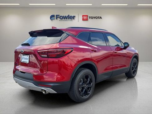 Used 2025 Chevrolet Blazer LT w/ Midnight/Sport Edition FWD image 7