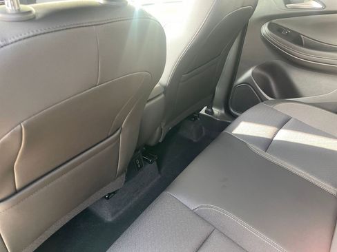 Used 2025 Buick Encore GX Preferred image 24