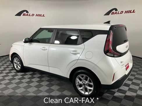 Certified 2023 Kia Soul S image 5