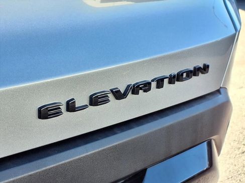 Used 2025 GMC Terrain Elevation w/ Elevation Premium Package image 33