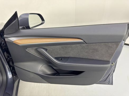 Used 2022 Tesla Model 3 Performance image 44
