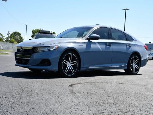 Used 2021 Honda Accord Touring image 3