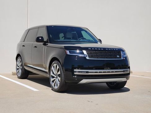New 2026 Land Rover Range Rover Long Wheelbase SE image 2