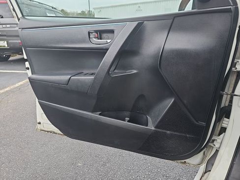 Used 2014 Toyota Corolla S Premium w/ Driver Convenience Package image 24