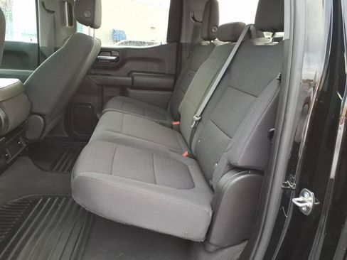 Used 2022 Chevrolet Silverado 1500 Custom Trail Boss w/ LPO, Dark Essentials Package AWD/4WD image 7