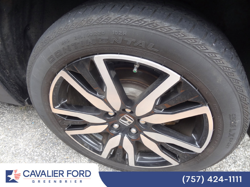 Used 2021 Honda Pilot Touring image 13