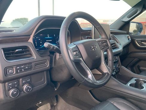 Used 2024 Chevrolet Suburban Z71 AWD/4WD image 8