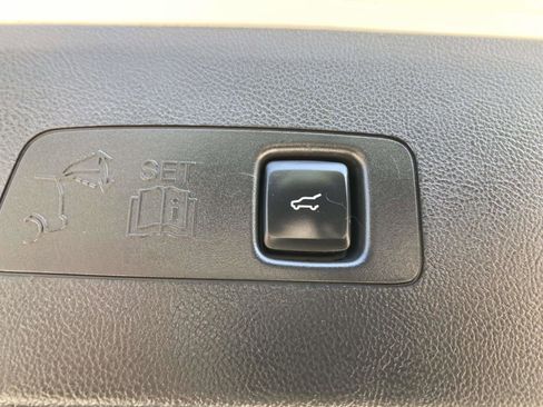 Used 2023 Lincoln Corsair FWD w/ Equipment Group 101A image 16