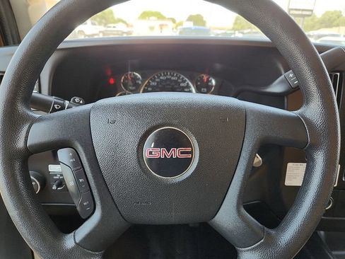 Used 2021 GMC Savana 3500 Extended w/ Power Convenience Package image 21