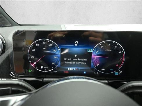 Used 2026 Mercedes-Benz GLA 250 4MATIC image 17