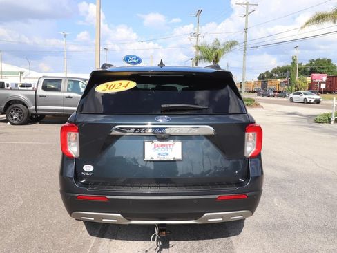 Used 2024 Ford Explorer XLT w/ Equipment Group 202A RWD image 13