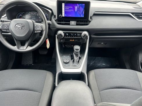 Certified 2025 Toyota RAV4 LE image 17