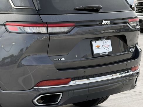 Used 2023 Jeep Grand Cherokee Overland w/ Adv Protech Group III image 6