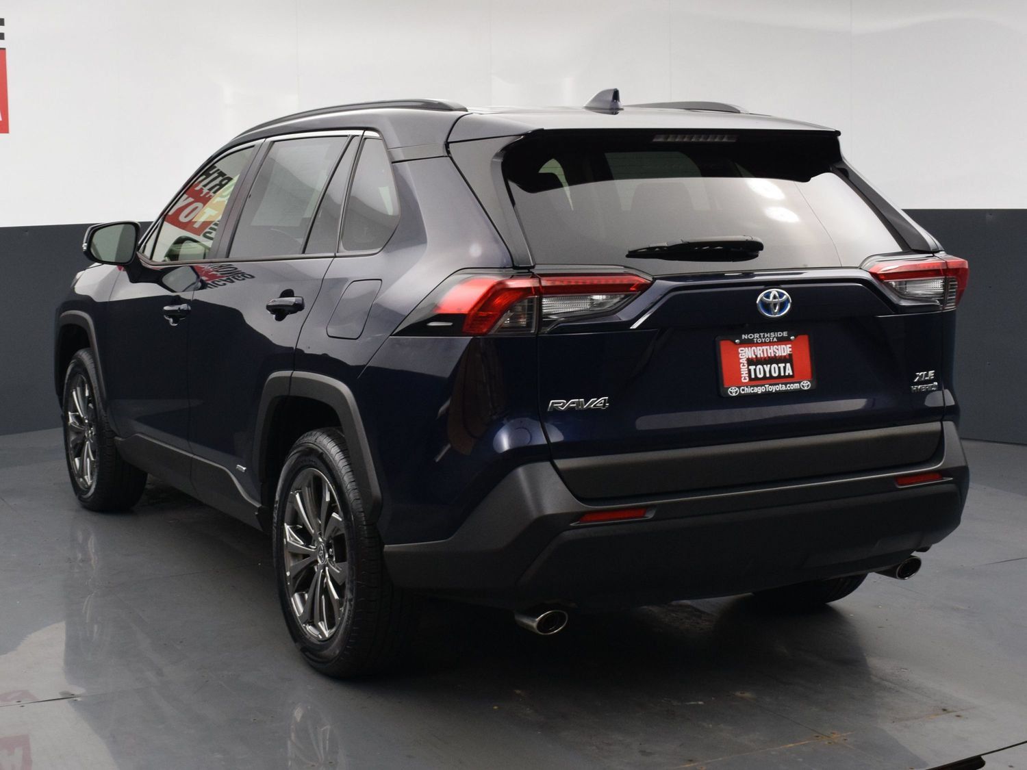 Used 2023 Toyota RAV4 XLE Premium AWD/4WD image 3