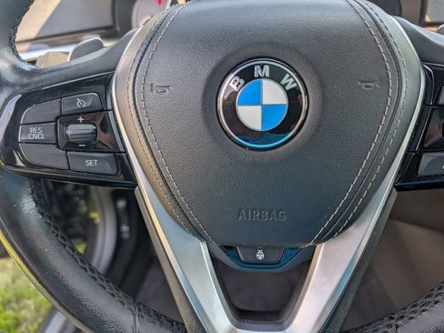 Used 2018 BMW 530i xDrive AWD/4WD image 23