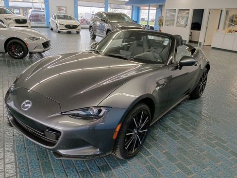 New 2026 MAZDA MX-5 Miata Grand Touring RWD image 11
