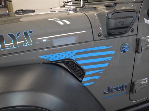 Used 2023 Jeep Wrangler Unlimited w/ Cold Weather Group image 35