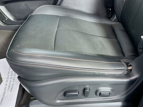 Used 2021 Nissan Titan PRO-4X w/ Pro-4x Utility Package AWD/4WD image 20