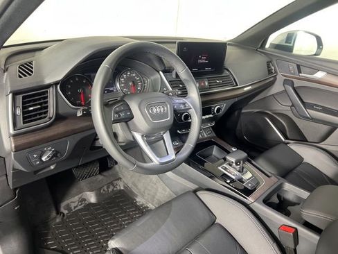 Certified 2023 Audi Q5 2.0T Premium w/ Convenience Package image 19