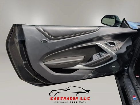 Used 2016 Chevrolet Camaro SS RWD image 18