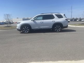 Used 2023 Honda Pilot Touring video 2