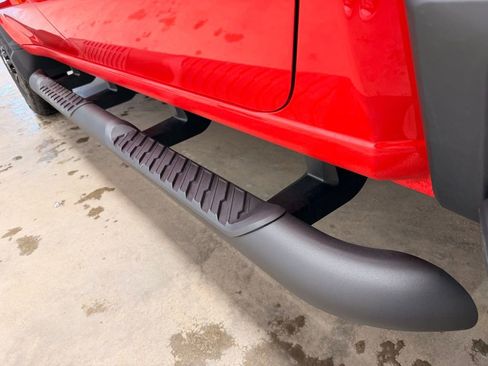 Used 2025 Chevrolet Silverado 2500 LT image 21