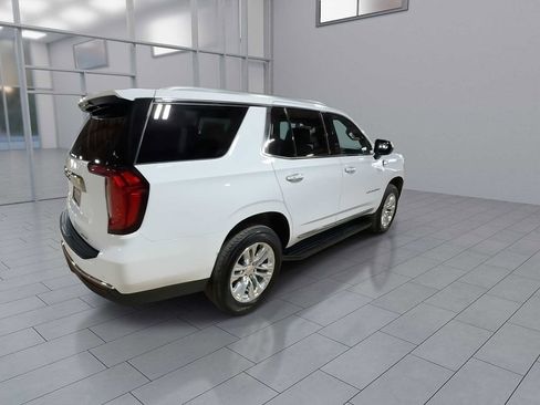 Used 2024 GMC Yukon SLT image 8