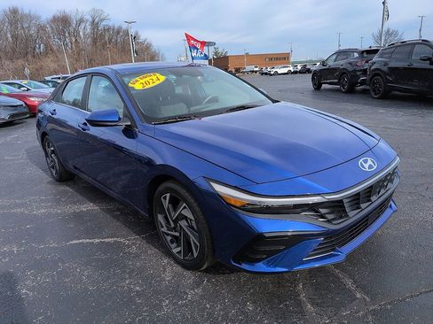 Used 2024 Hyundai Elantra SEL w/ Convenience Package image 1