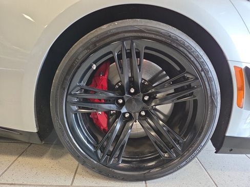 Used 2018 Chevrolet Camaro ZL1 RWD image 12