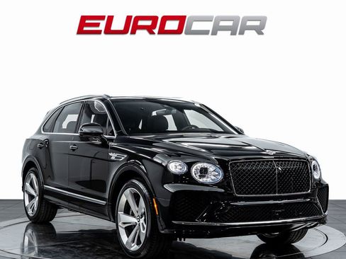 Used 2024 Bentley Bentayga image 7