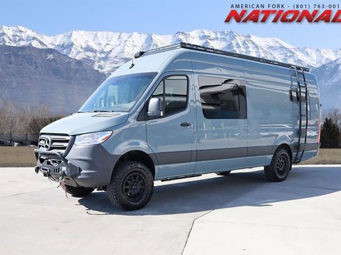 Used 2022 Mercedes-Benz Sprinter 2500 image 1