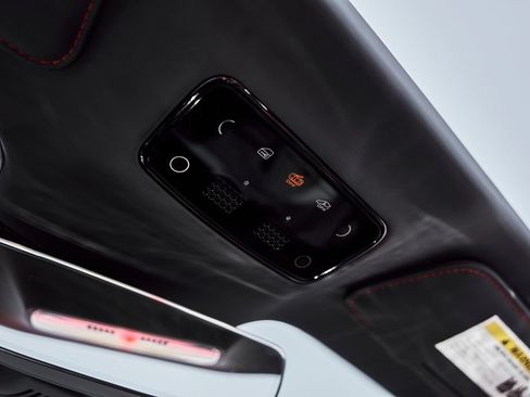 Used 2023 Ferrari SF90 Spider AWD/4WD image 76