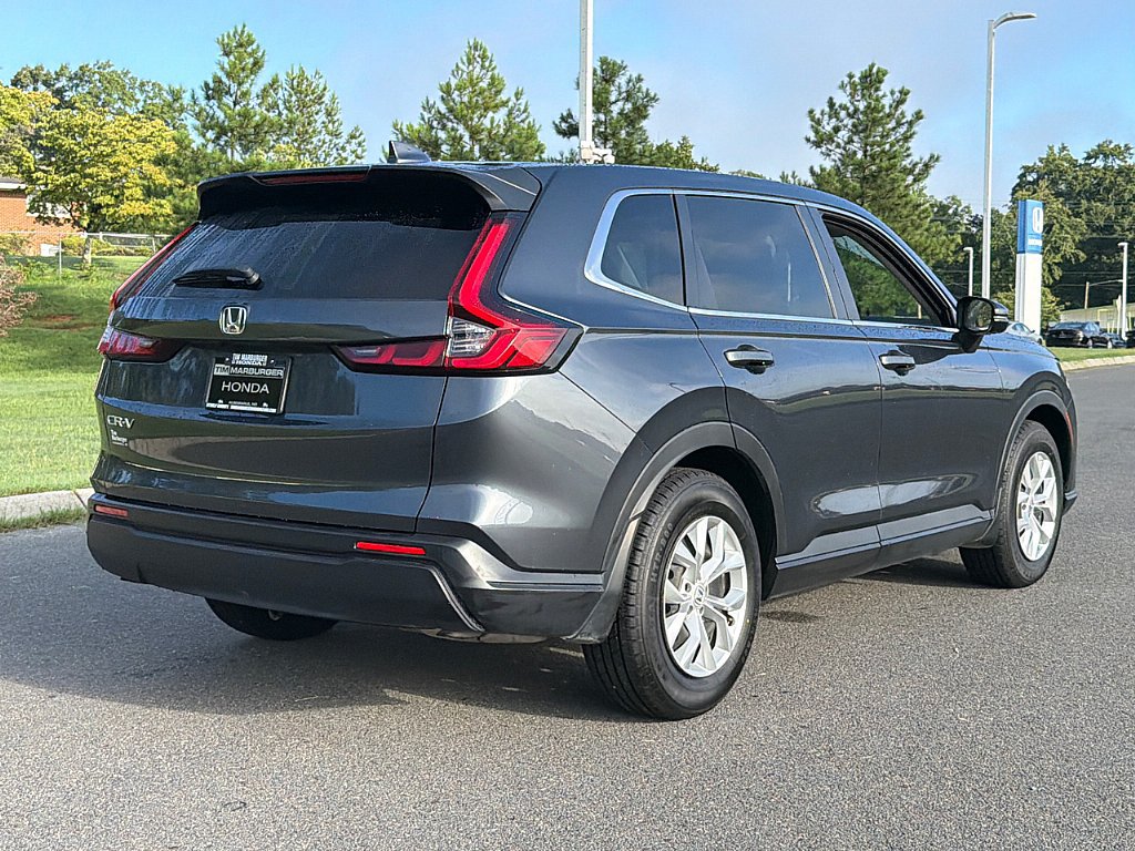 Used 2025 Honda CR-V LX image 3