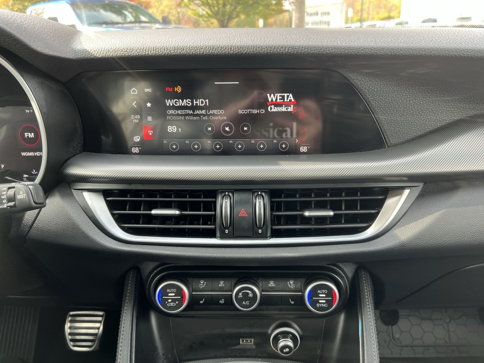 Used 2024 Alfa Romeo Stelvio Ti w/ Active Assist Plus Package AWD/4WD image 18