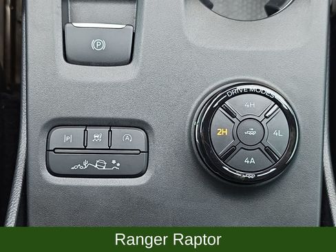Used 2025 Ford Ranger Raptor AWD/4WD image 30