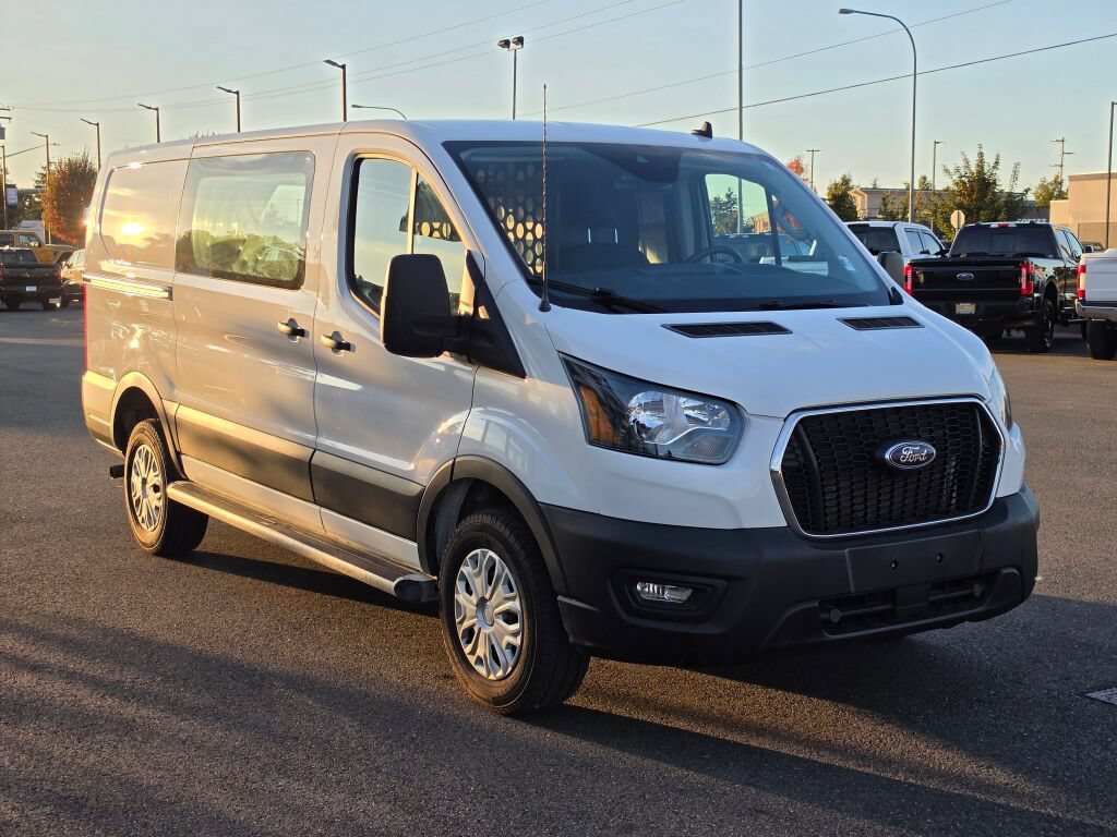 Used 2025 Ford Transit 250 Low Roof w/ Exterior Upgrade Package RWD image 4