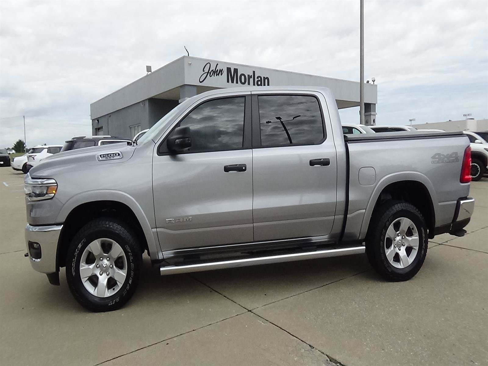 Used 2025 RAM 1500 Big Horn AWD/4WD image 1