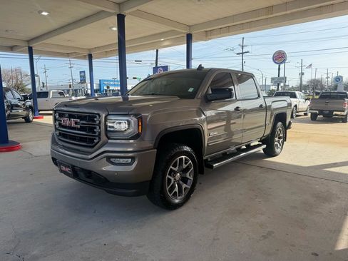Used 2017 GMC Sierra 1500 SLT image 9