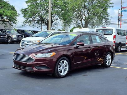Used 2018 Ford Fusion SE w/ Fusion SE Technology Package