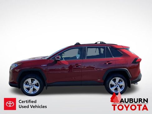 Certified 2021 Toyota RAV4 XLE Premium AWD/4WD image 5