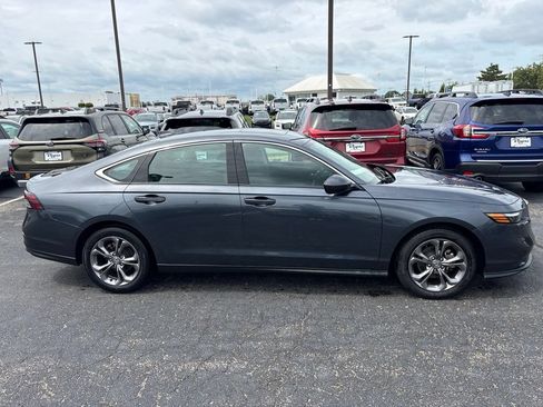Used 2023 Honda Accord EX image 2