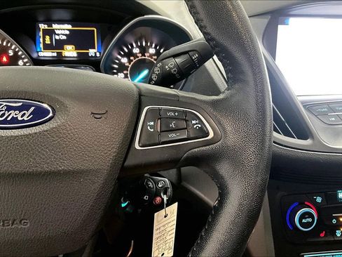 Used 2018 Ford Escape SEL w/ Canadian Touring Package image 12