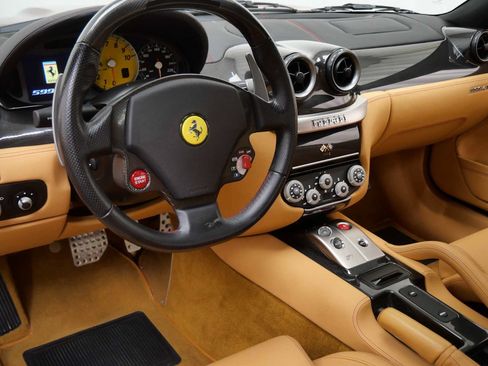 Used 2007 Ferrari 599 GTB Fiorano RWD image 21