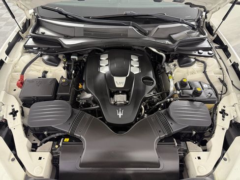 Used 2016 Maserati Ghibli Base image 27