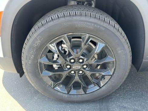 New 2026 Chevrolet Traverse LT w/ Midnight/Sport Edition AWD/4WD image 31