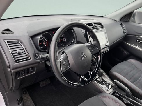 Used 2024 Mitsubishi Outlander Sport SE image 10