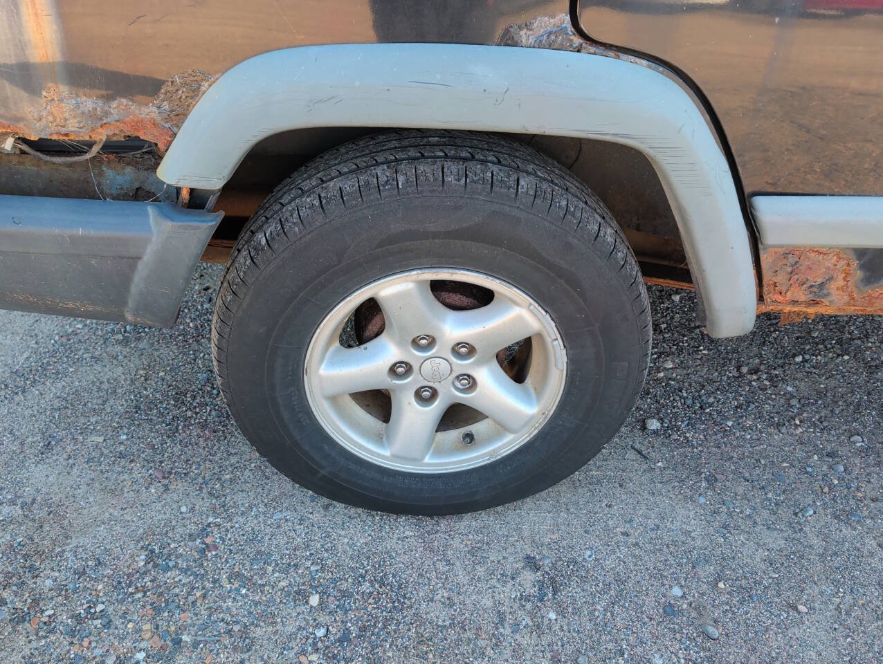 Used 1998 Jeep Cherokee Sport AWD/4WD image 12
